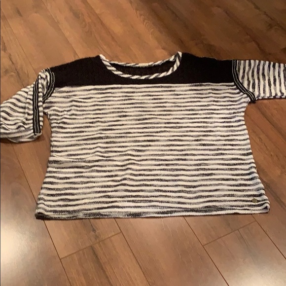 BKE Tops - Fade by BKE striped top with metallic detail